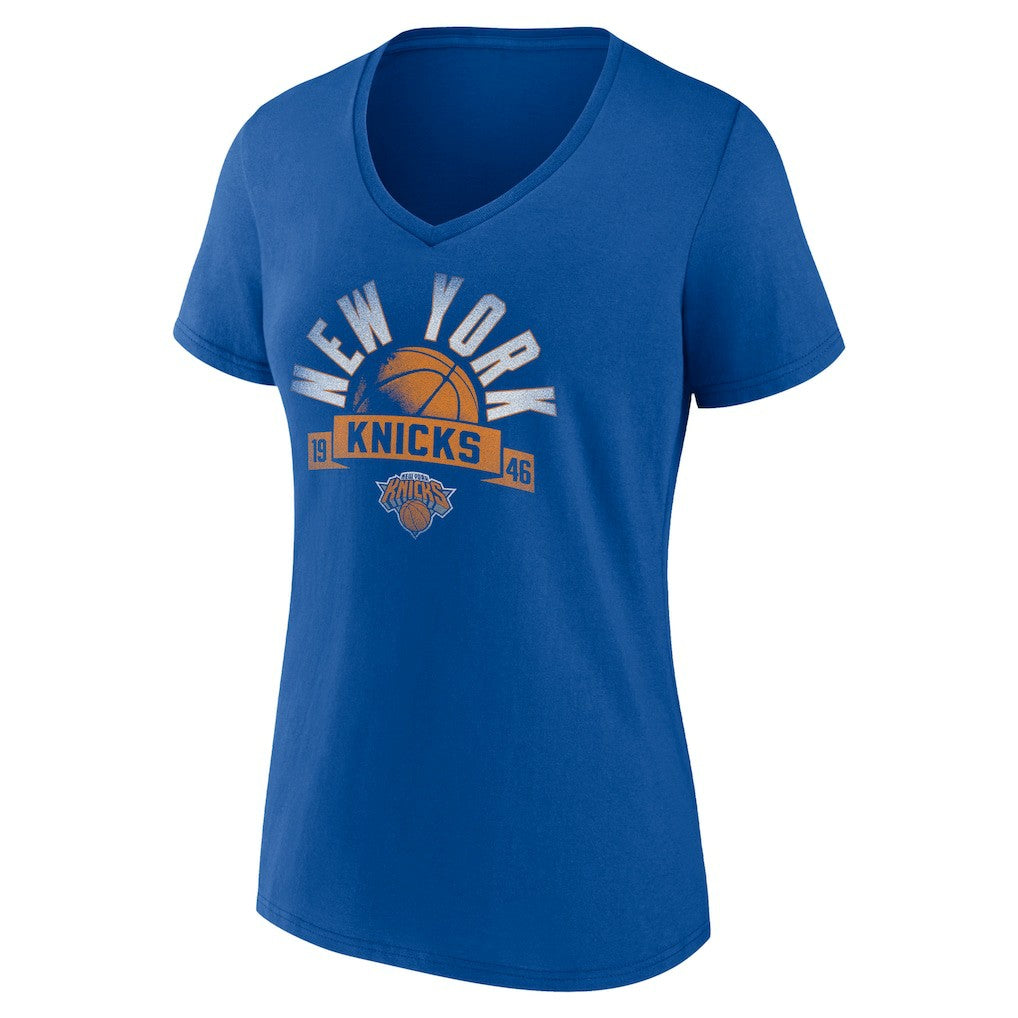 New York Knicks Women's '90s Graphic V-Neck T-Shirt Blue