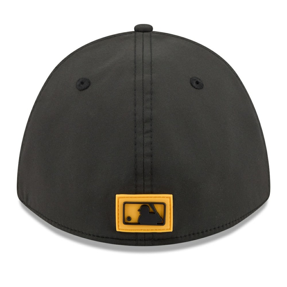 Pittsburgh Pirates New Era 2026 Clubhouse M-Crown 39THIRTY Flex Hat - Black - New Era Online