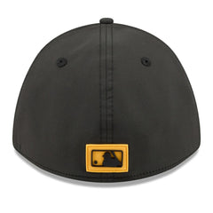 Pittsburgh Pirates New Era 2026 Clubhouse M-Crown 39THIRTY Flex Hat - Black - New Era Online