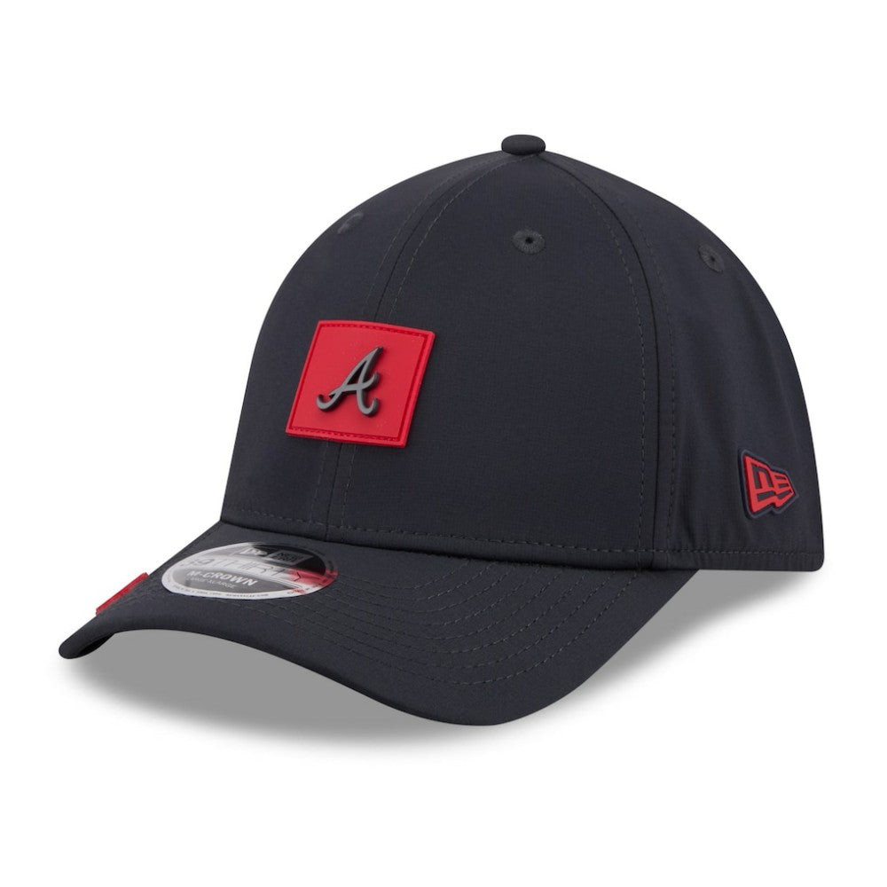 Atlanta Braves New Era 2026 Clubhouse M-Crown 39THIRTY Flex Hat - Navy - New Era Lifestyle