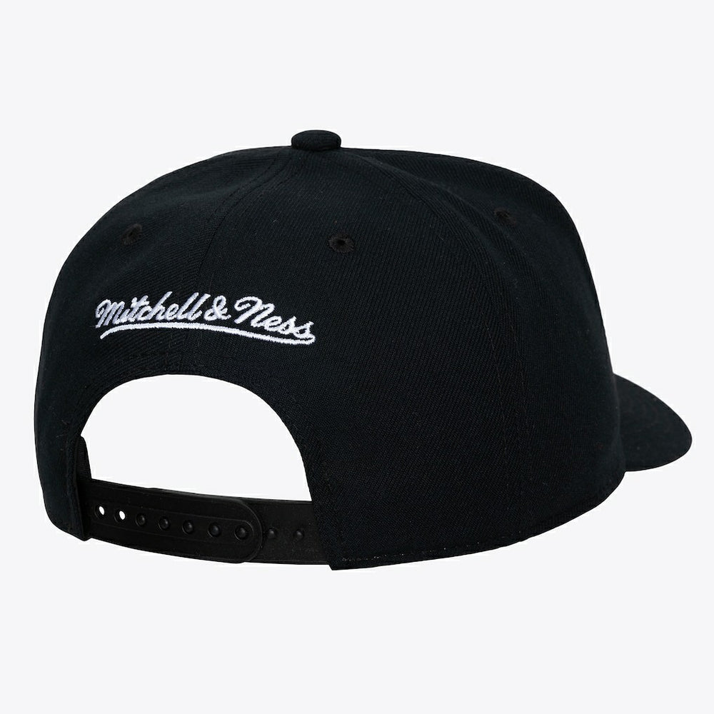 Chicago Bulls Hardwood Classics Legendary Away Pro-Pinch Adjustable Hat White | Mitchell & Ness Near Me