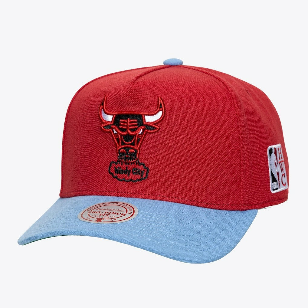 Chicago Bulls Legendary Home Pro Pinch Snapback Hat Red | Mitchell & Ness for sale
