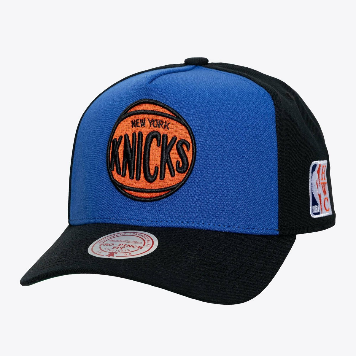 New York Knicks Legendary Home Pro Pinch Snapback Hat Blue | Mitchell & Ness for sale