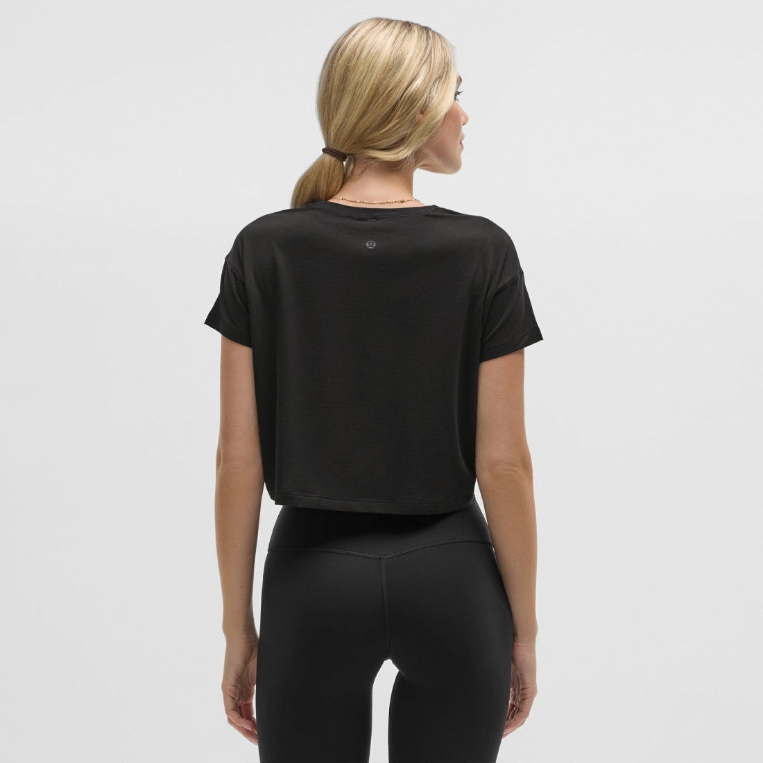 Detroit Lions lululemon Women's Cates T-Shirt Black