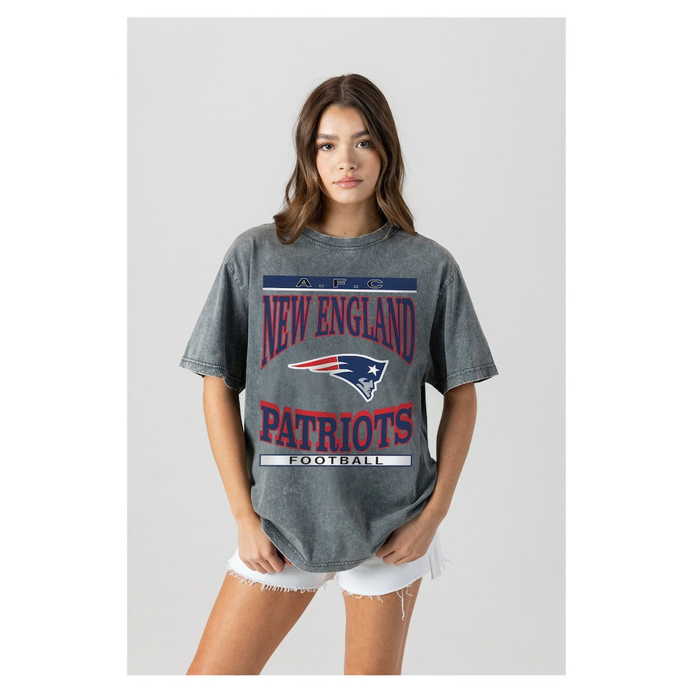 New England Patriots Gameday Couture Women's Oversized Classic Grind Washed T-Shirt Gray