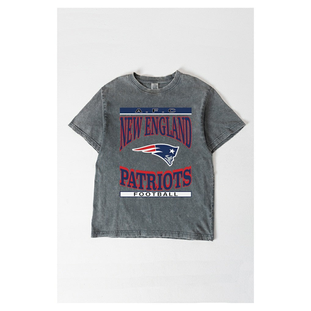 New England Patriots Gameday Couture Women's Oversized Classic Grind Washed T-Shirt Gray