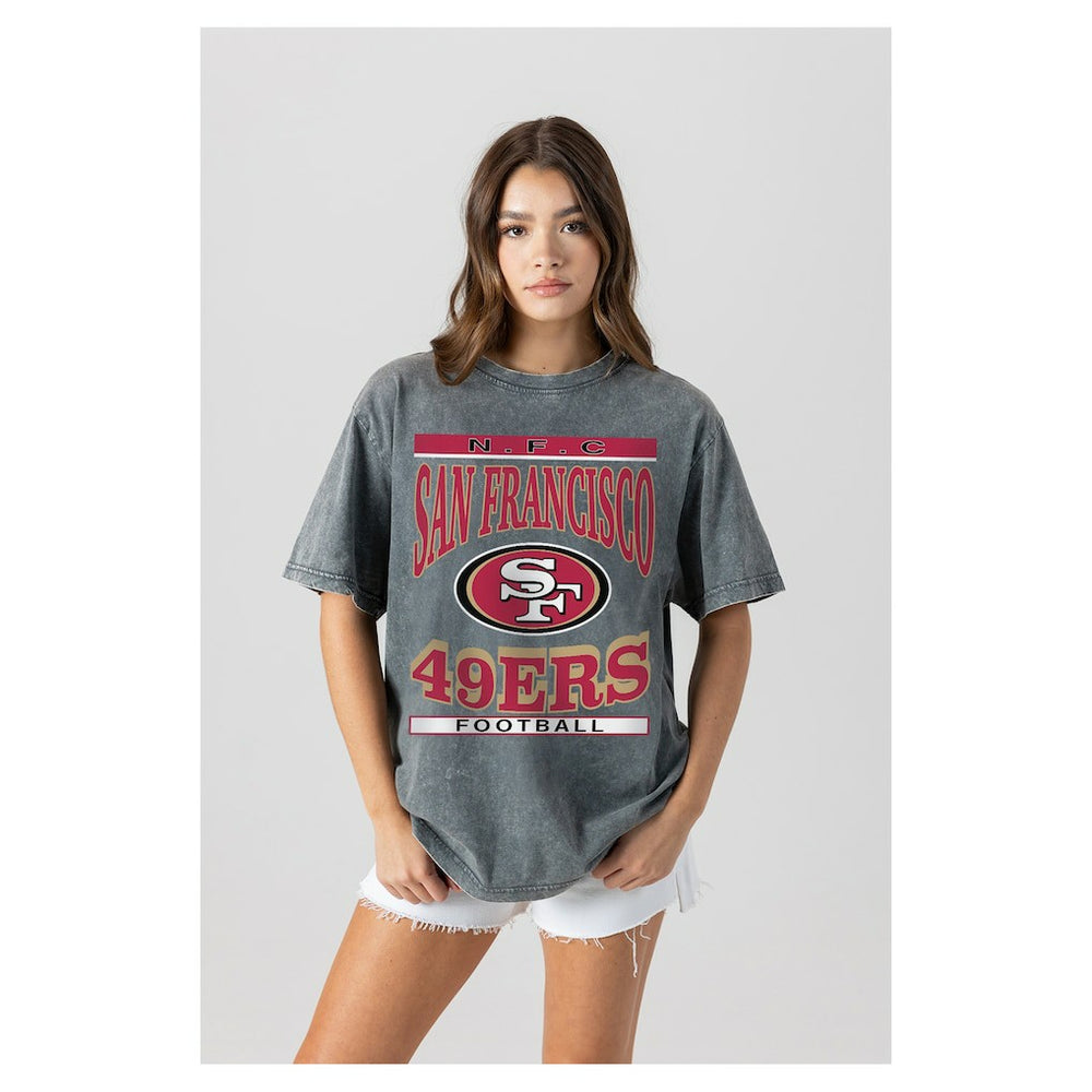 San Francisco 49ers Gameday Couture Women's Oversized Classic Grind Washed T-Shirt Gray