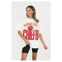 Kansas City Chiefs Gameday Couture Women's Oversized Classic Fierce Focus T-Shirt White