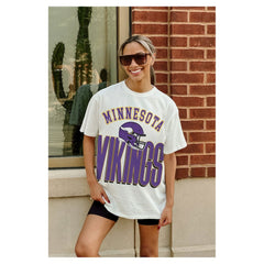 Minnesota Vikings Gameday Couture Women's Oversized Classic Fierce Focus T-Shirt White