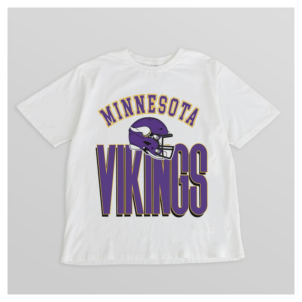 Minnesota Vikings Gameday Couture Women's Oversized Classic Fierce Focus T-Shirt White