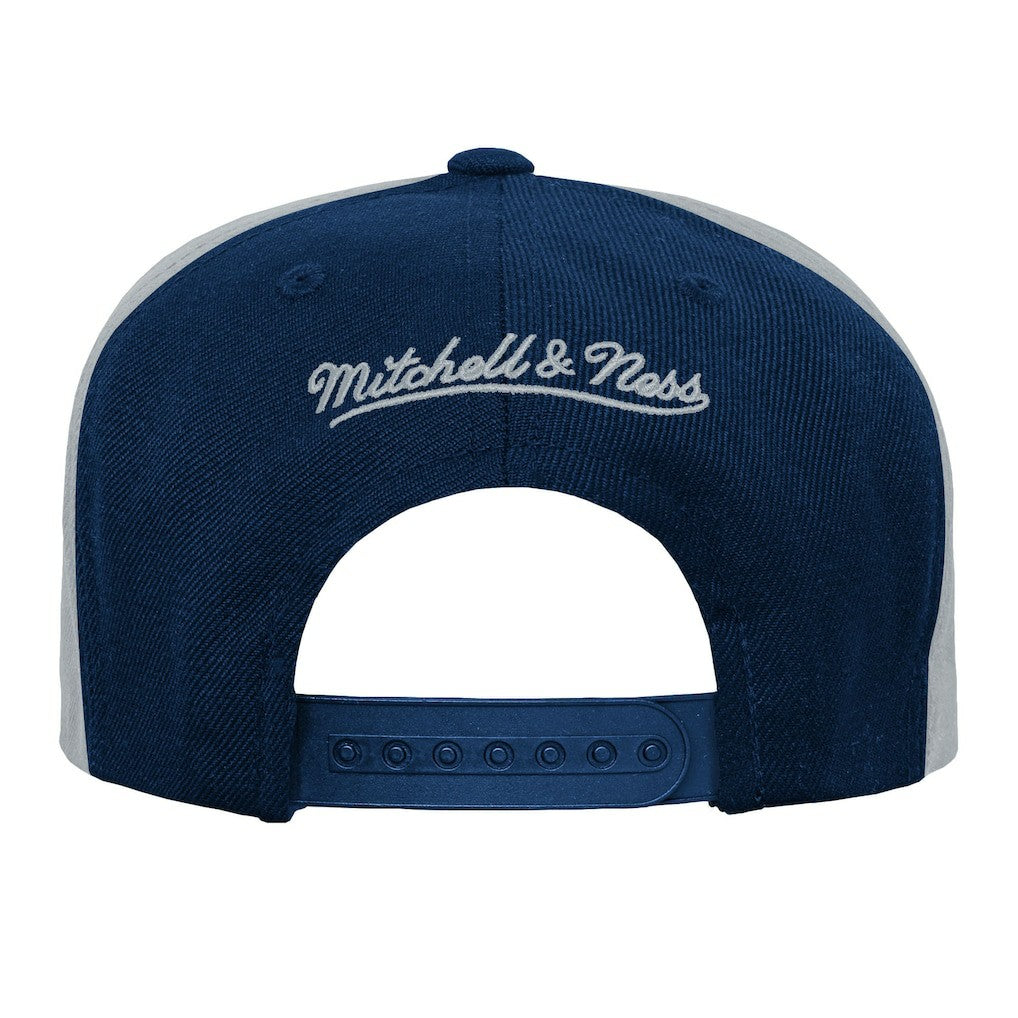 Mitchell & Ness Dallas Cowboys Youth Team Mascot Snapback Hat Gray