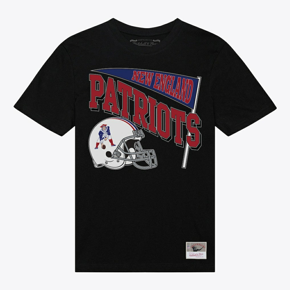 Mitchell & Ness New England Patriots Women's Team Dynamic Boyfriend T-Shirt Black