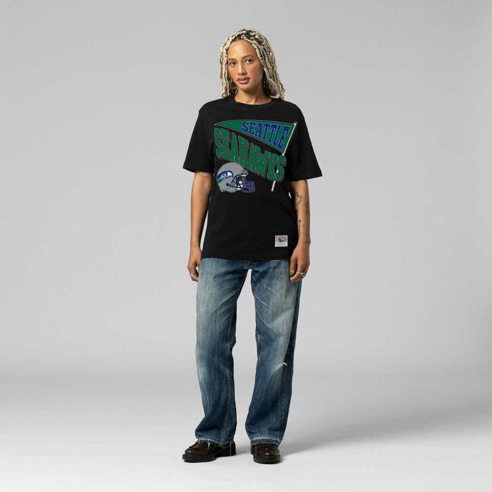 Mitchell & Ness Seattle Seahawks Women's Team Dynamic Boyfriend T-Shirt Black