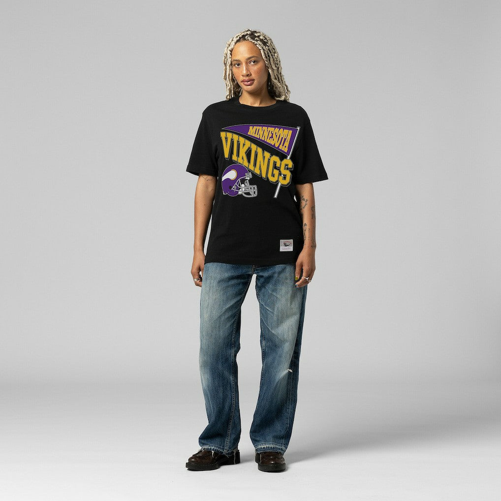 Mitchell & Ness Minnesota Vikings Women's Team Dynamic Boyfriend T-Shirt Black