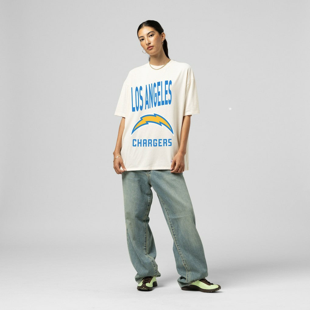 Mitchell & Ness Los Angeles Chargers Women's Logo Rise Boyfriend T-Shirt Cream