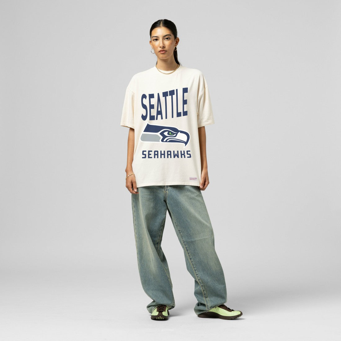 Mitchell & Ness Seattle Seahawks Women's Logo Rise Boyfriend T-Shirt Cream
