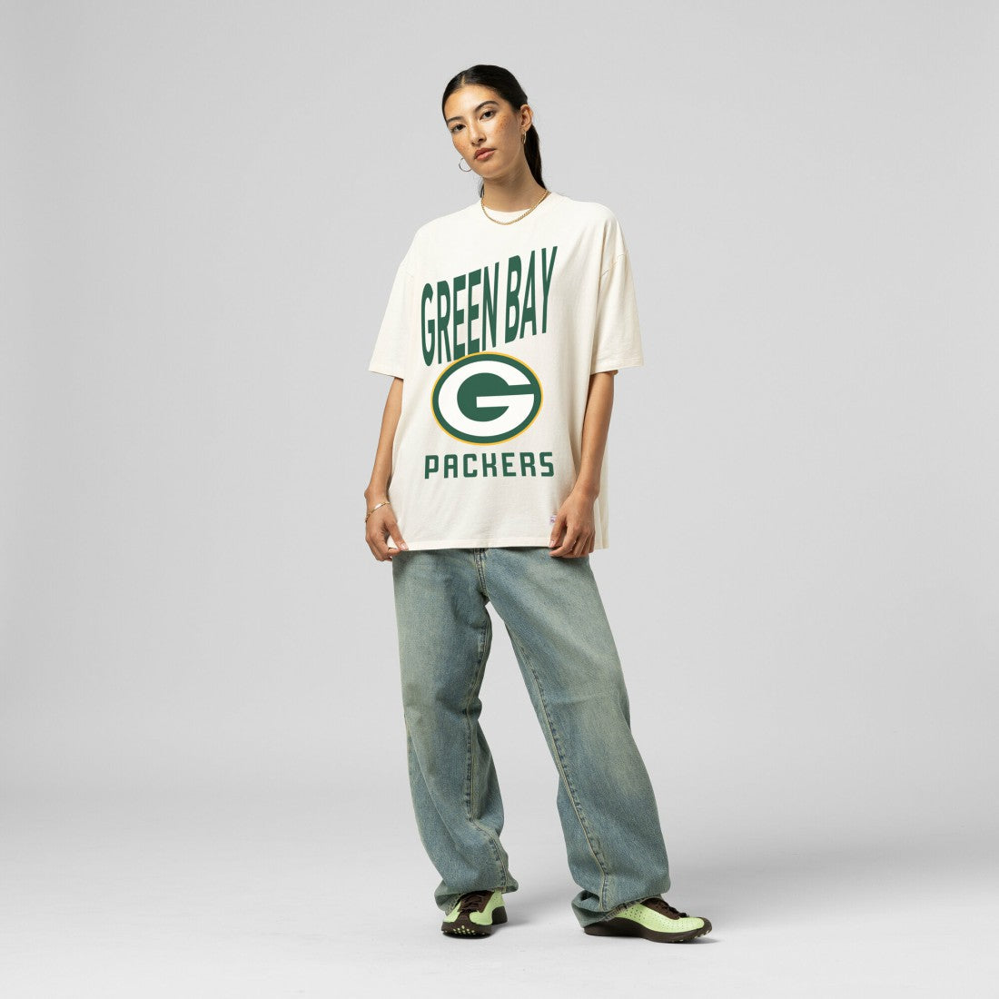 Mitchell & Ness Green Bay Packers Women's Logo Rise Boyfriend T-Shirt Cream