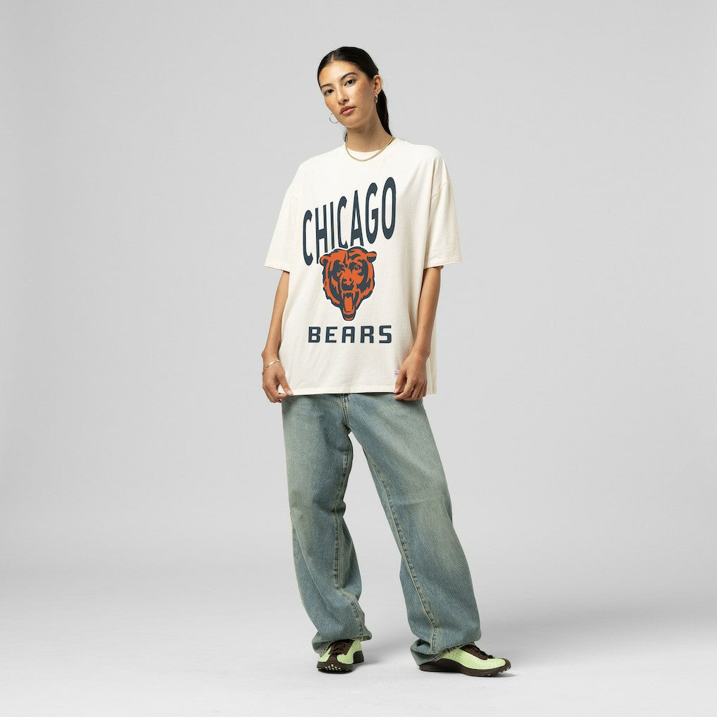 Mitchell & Ness Chicago Bears Women's Logo Rise Boyfriend T-Shirt Cream