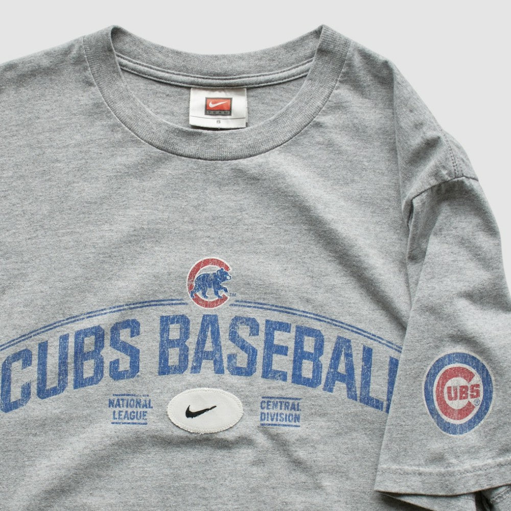 Chicago Cubs Nike 2000s T-Shirt - Gray - Vintage - Nike on Sale