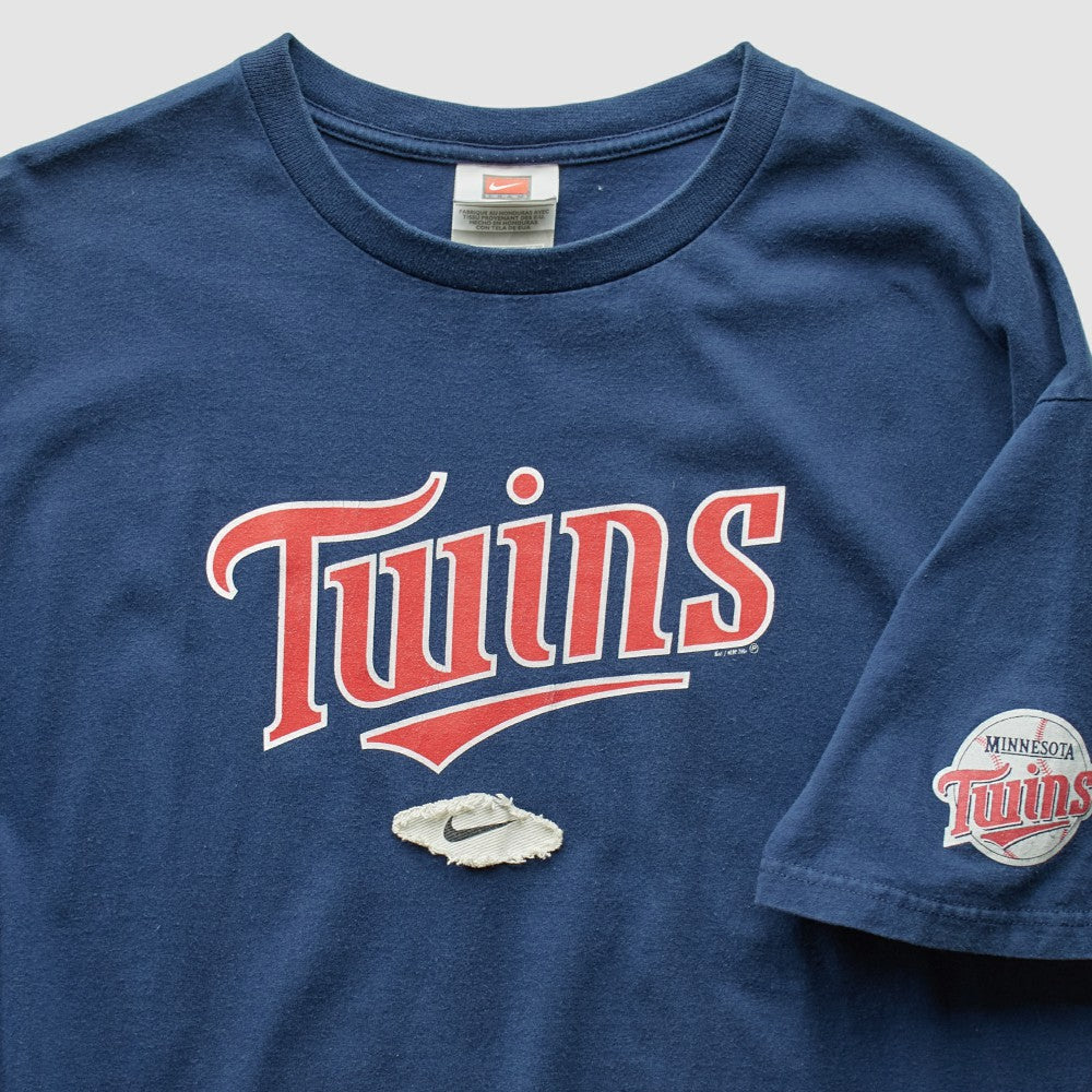 Minnesota Twins Nike 2006 T-Shirt - Blue - 2XVintage - Nike on Sale