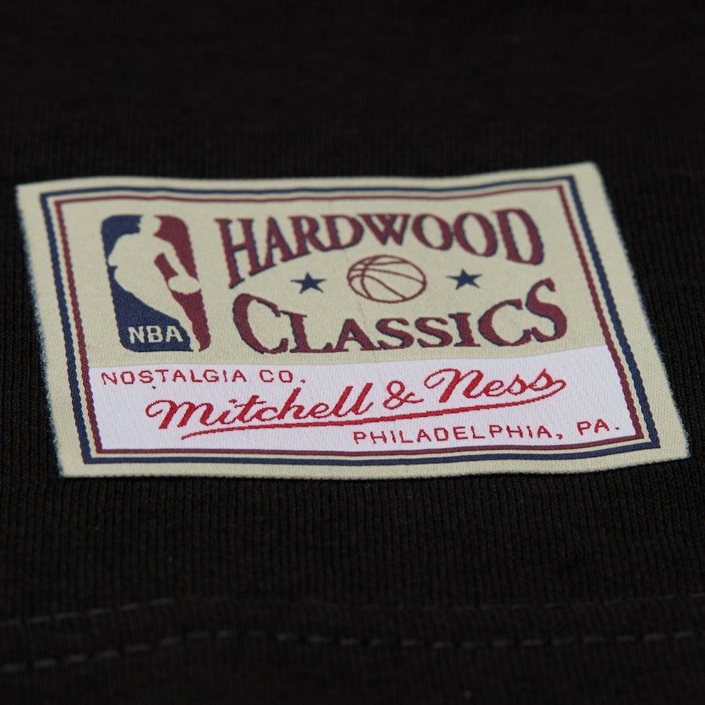 Chicago Bulls Hardwood Classics Overlap T-Shirt for sale Black | Mitchell & Ness outlet