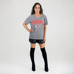 Kansas City Chiefs Gameday Couture Women's Relaxed Iconic Edge Rhinestone V-Neck T-Shirt Gray