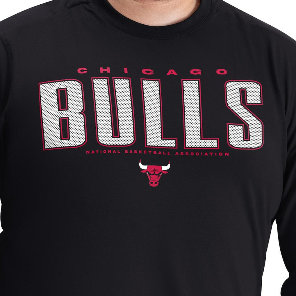 Chicago Bulls G-III Sports by Carl Banks Adaptive Printed Mesh Effect Long Sleeve T-Shirt Black