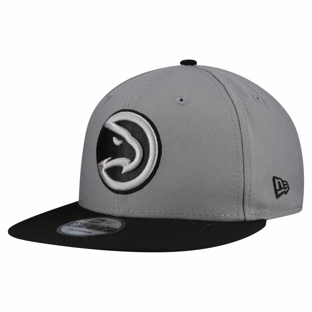 Atlanta Hawks Core Logo Storm Gray Two-Tone 9FIFTY Snapback Hat Gray | New Era Lifestyle