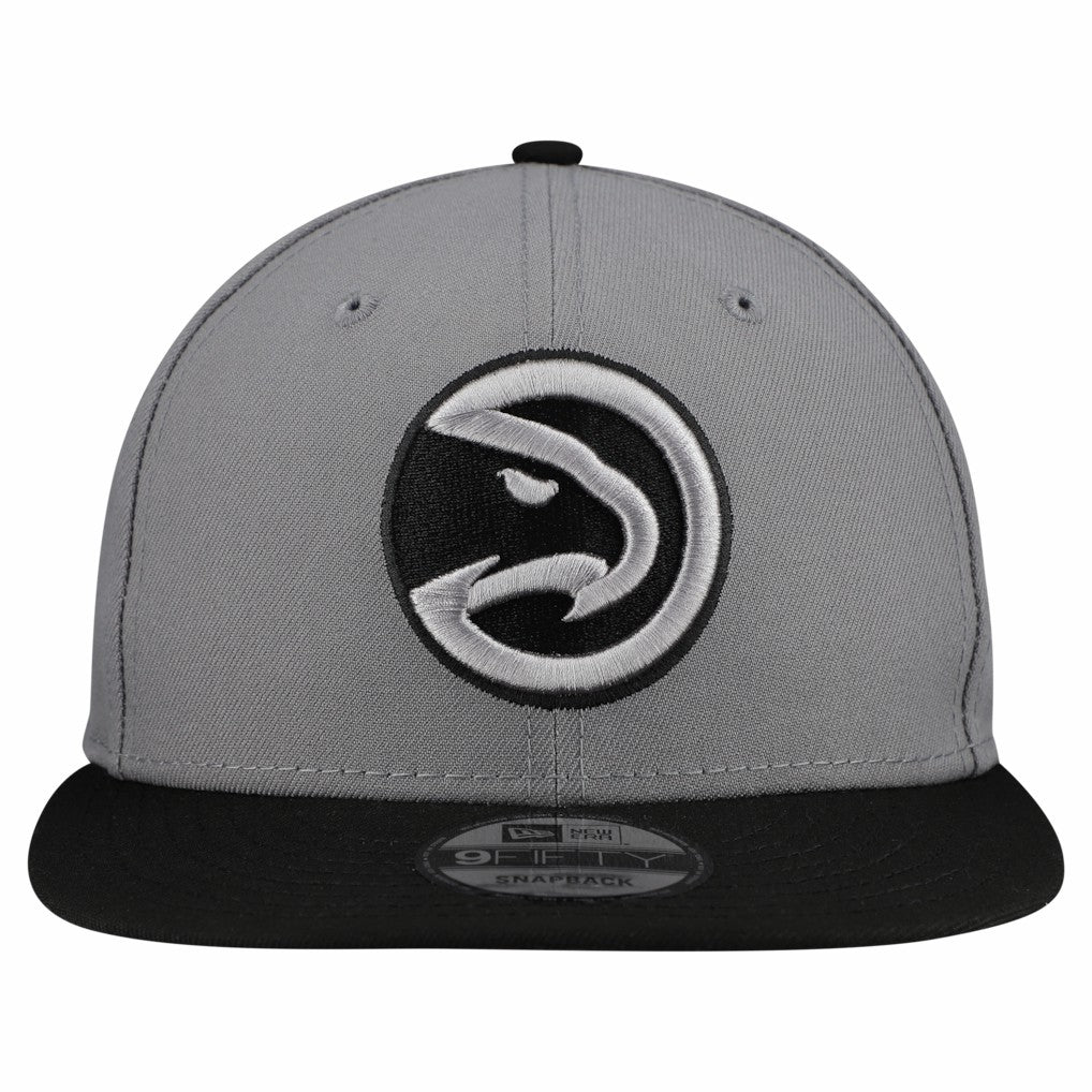Atlanta Hawks Core Logo Storm Gray Two-Tone 9FIFTY Snapback Hat Gray | New Era Lifestyle