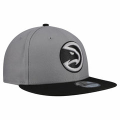 Atlanta Hawks Core Logo Storm Gray Two-Tone 9FIFTY Snapback Hat Gray | New Era Lifestyle
