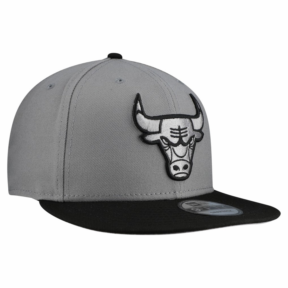 Chicago Bulls Core Logo Storm Gray Two-Tone 9FIFTY Snapback Hat Gray | New Era Lifestyle