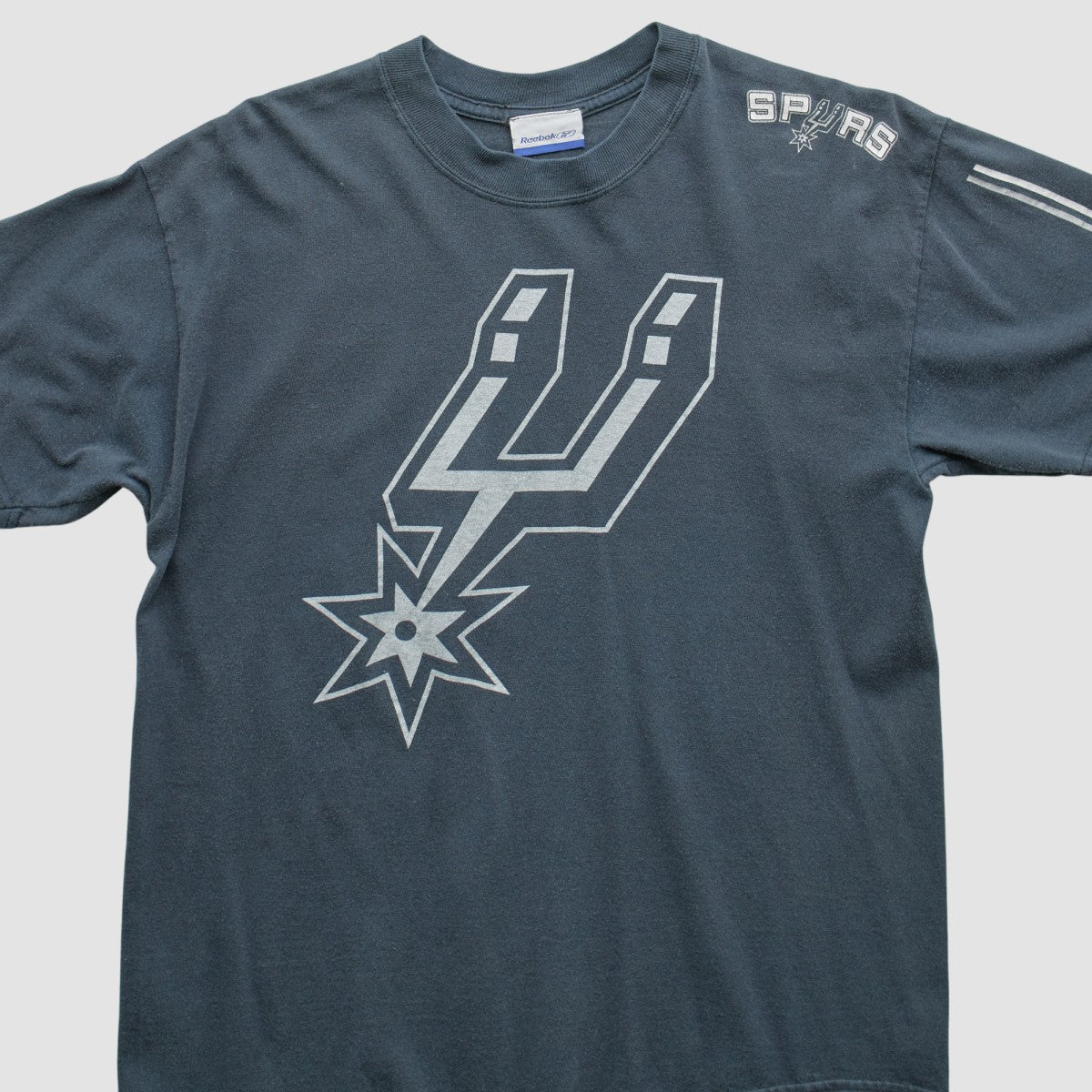 San Antonio Spurs Reebok 2000s T-Shirt Blue Vintage | Vintage Near Me