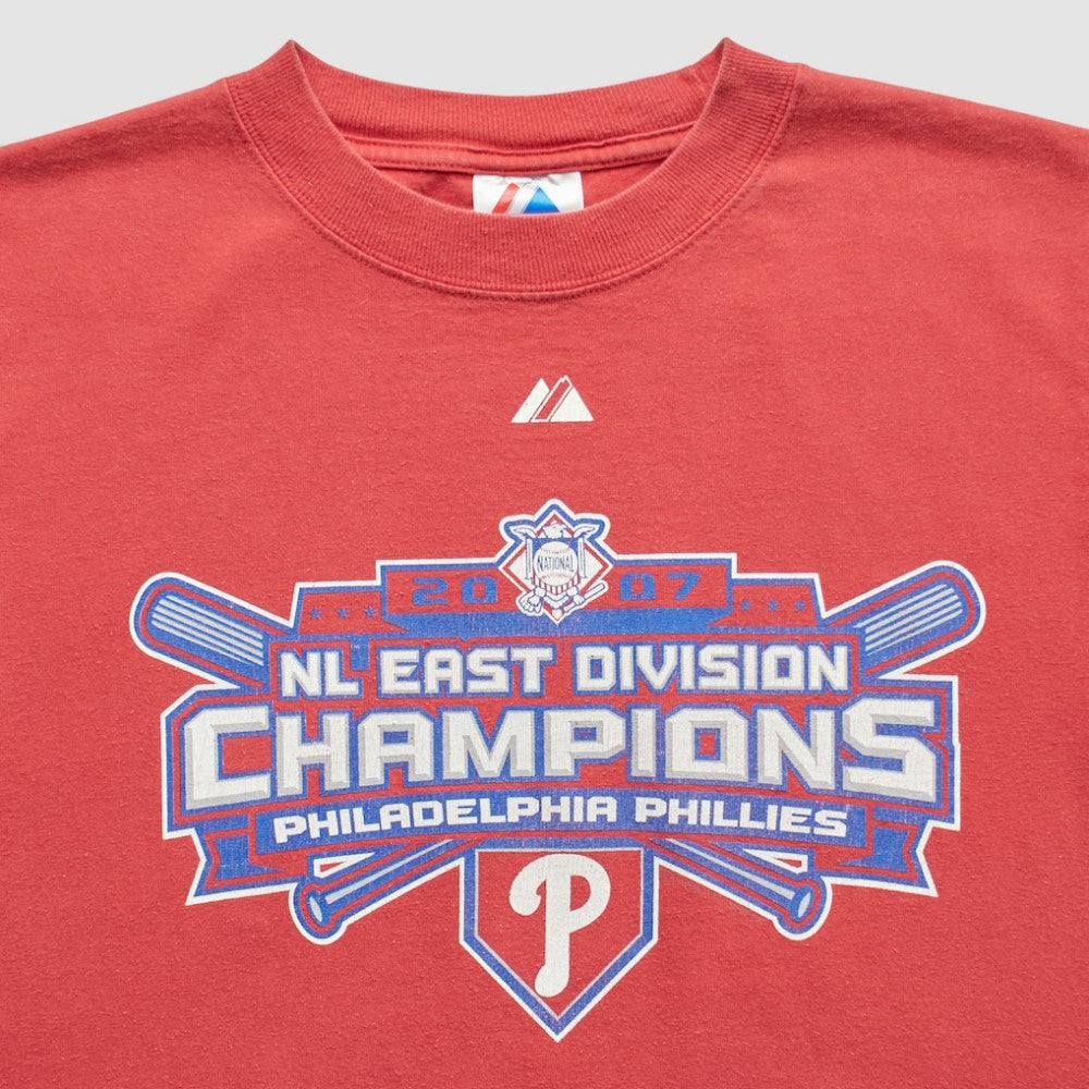 Philadelphia Phillies Majestic 2007 T-Shirt - Red - Vintage - Fanatics Sale