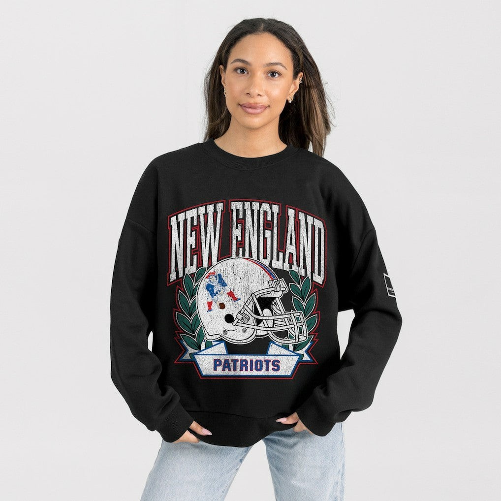 New England Patriots Gameday Couture Women's Oversized Victory Lane Black Label Premium Fleece Sweatshirt Black
