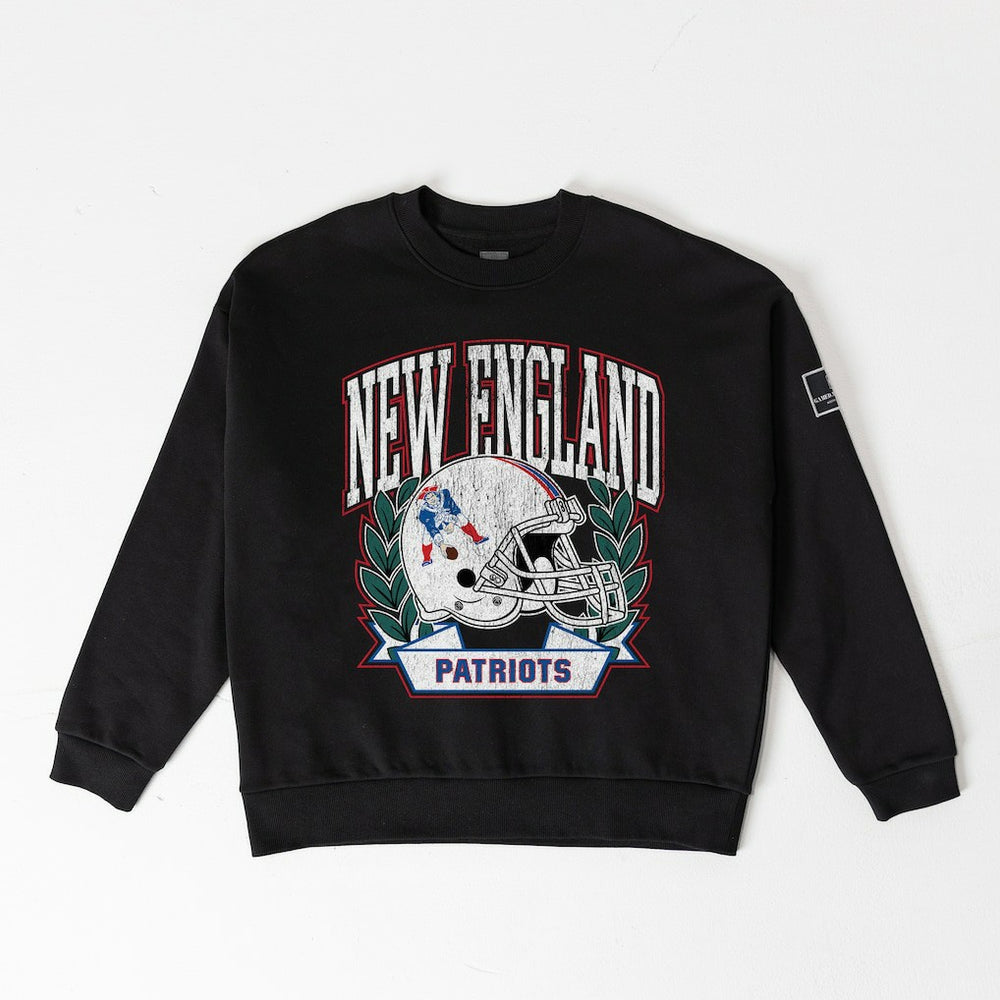 New England Patriots Gameday Couture Women's Oversized Victory Lane Black Label Premium Fleece Sweatshirt Black