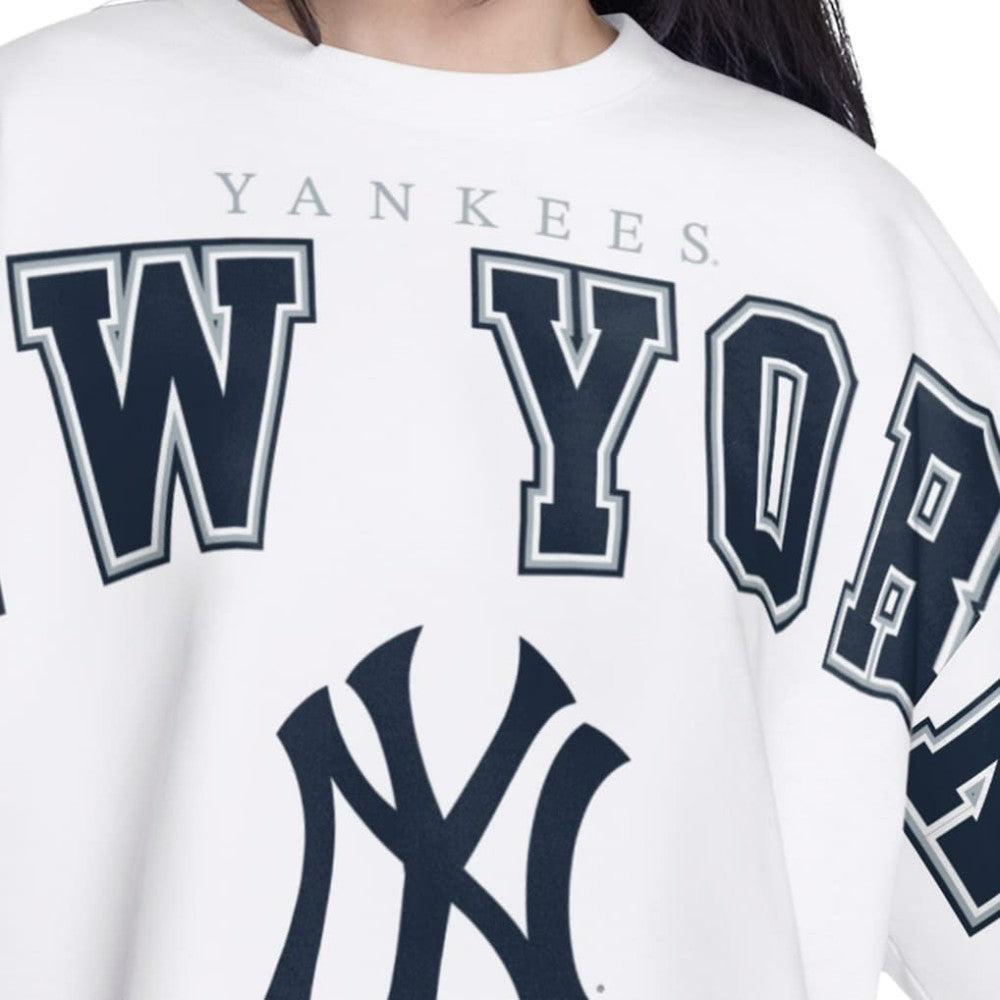 New York Yankees G-III 4Her by Carl Banks Women's Bleachers Cropped Pullover Sweatshirt - White - MLB Lifestyle