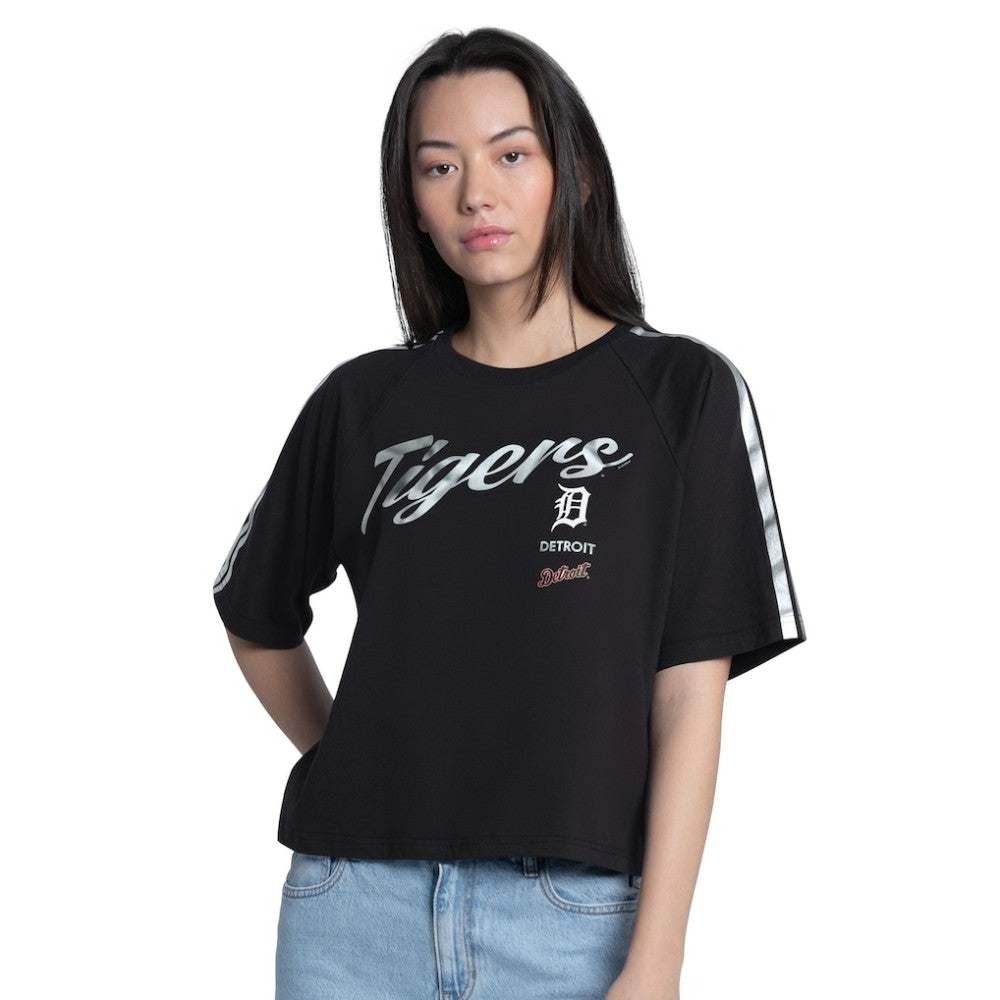 Detroit Tigers G-III 4Her by Carl Banks Women's Classic Play Cropped T-Shirt - Black - MLB Lifestyle