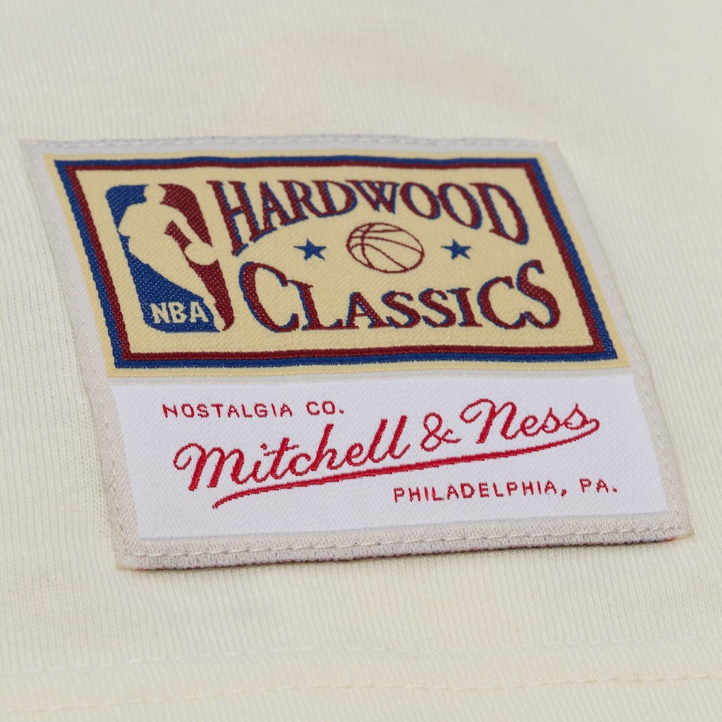 Chicago Bulls Hardwood Classics Chainstitch Premium T-Shirt for sale Cream | Mitchell & Ness online
