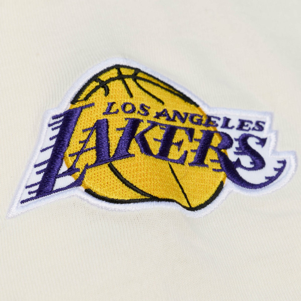 Los Angeles Lakers Hardwood Classics Chainstitch Premium T-Shirt Cream | Mitchell & Ness discount