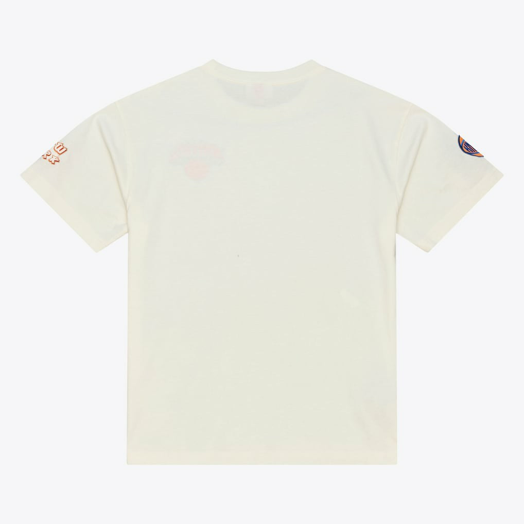 New York Knicks Hardwood Classics Chainstitch Premium T-Shirt Cream | Mitchell & Ness online
