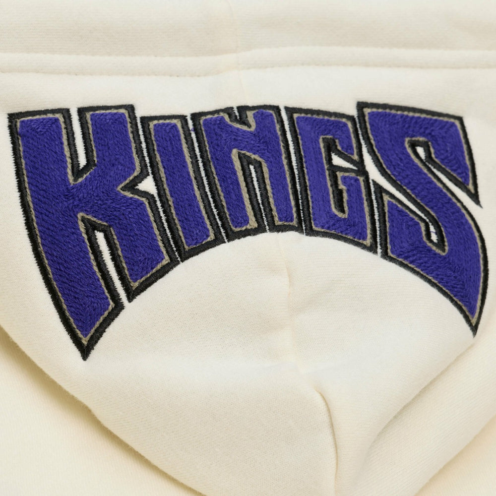 Sacramento Kings Hardwood Classics Chainstitch Premium Fleece Hoodie Cream | Mitchell & Ness discount