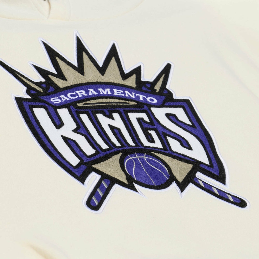 Sacramento Kings Hardwood Classics Chainstitch Premium Fleece Hoodie Cream | Mitchell & Ness discount
