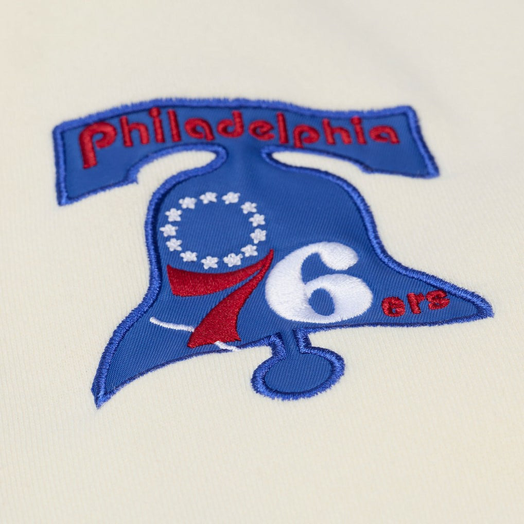 Philadelphia 76ers Hardwood Classics Chainstitch Premium Fleece Hoodie Cream | Mitchell & Ness US