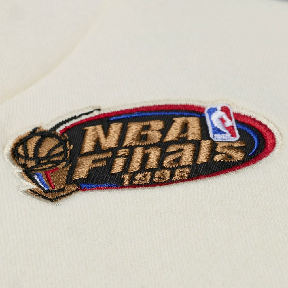 Chicago Bulls Hardwood Classics Chainstitch Premium Fleece Hoodie Cream | Mitchell & Ness Lifestyle