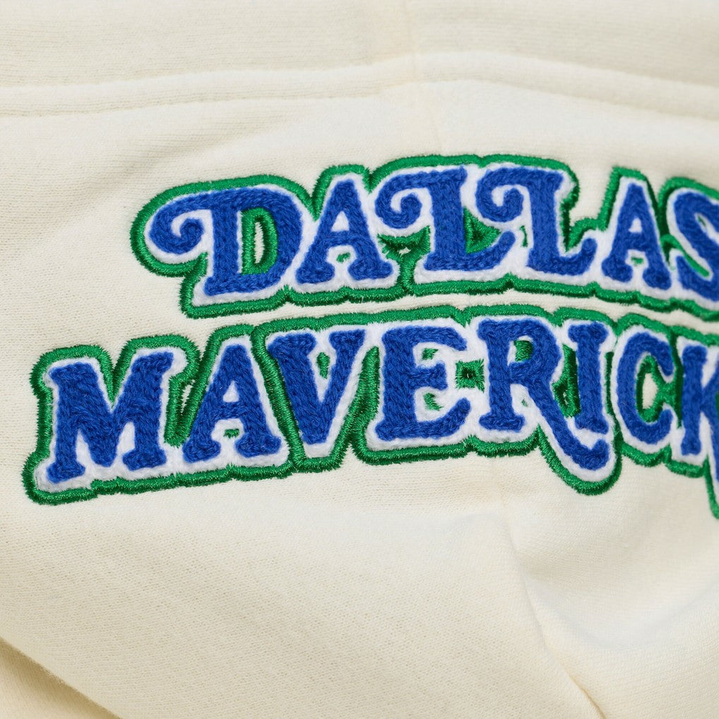 Dallas Mavericks Hardwood Classics Chainstitch Premium Fleece Hoodie for sale Cream | Mitchell & Ness US