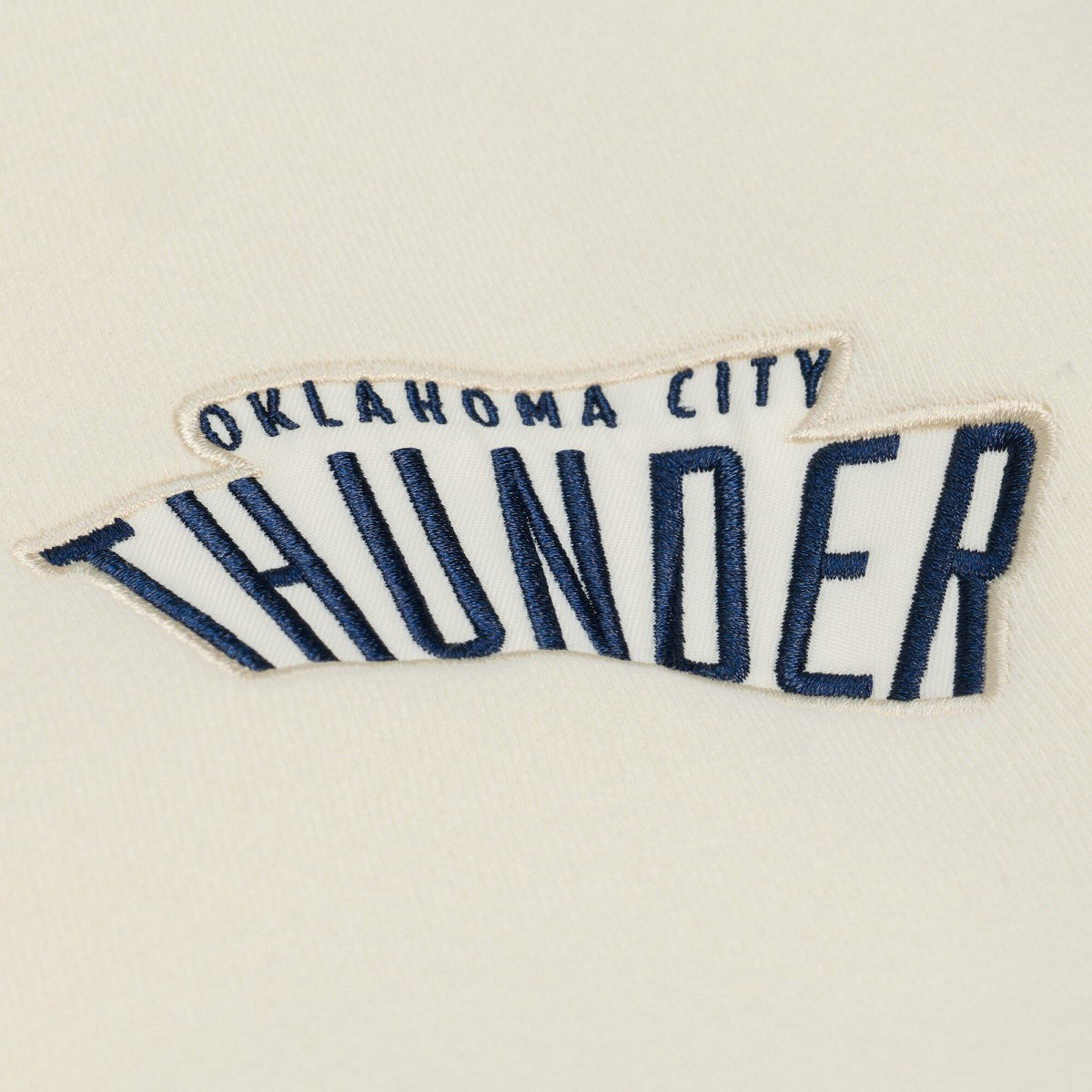 Oklahoma City Thunder Hardwood Classics Chainstitch Premium Fleece Hoodie Cream | Mitchell & Ness Lifestyle