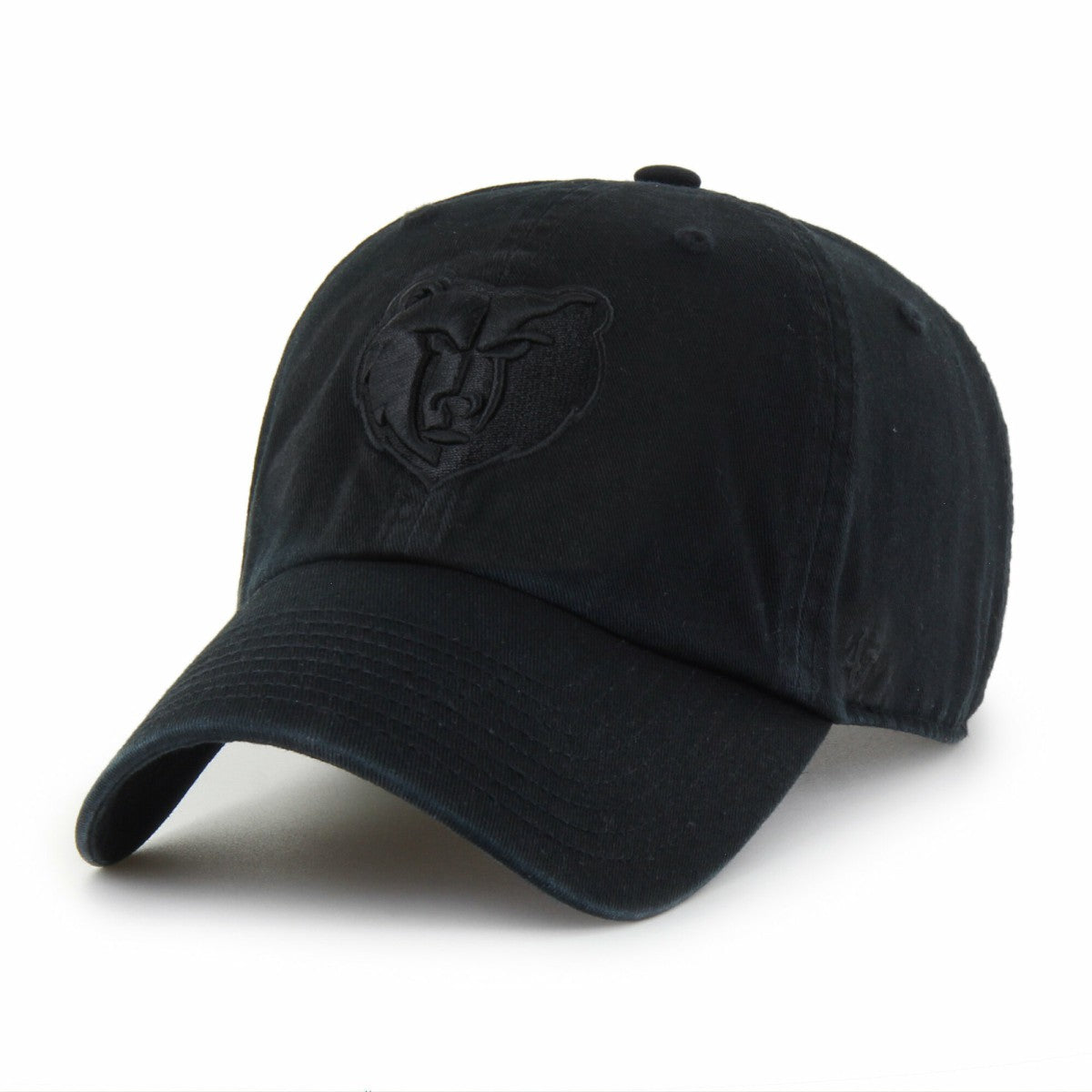 Memphis Grizzlies '47 Black on Black Clean Up Adjustable Hat | 47 brand Lifestyle