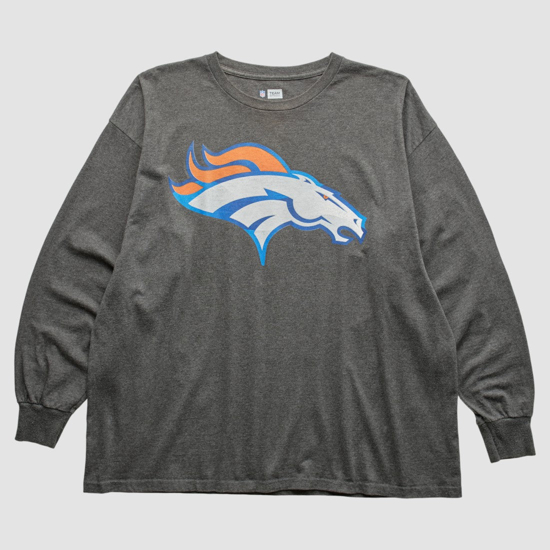 Fanatics Denver Broncos 2010s Long Sleeve T-Shirt Dark Heather Gray Vintage