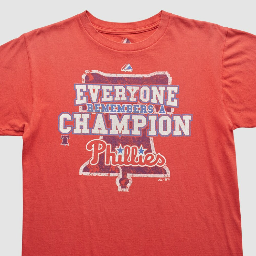 Philadelphia Phillies Majestic 2009 T-shirt - Red - Vintage - Fanatics Discount