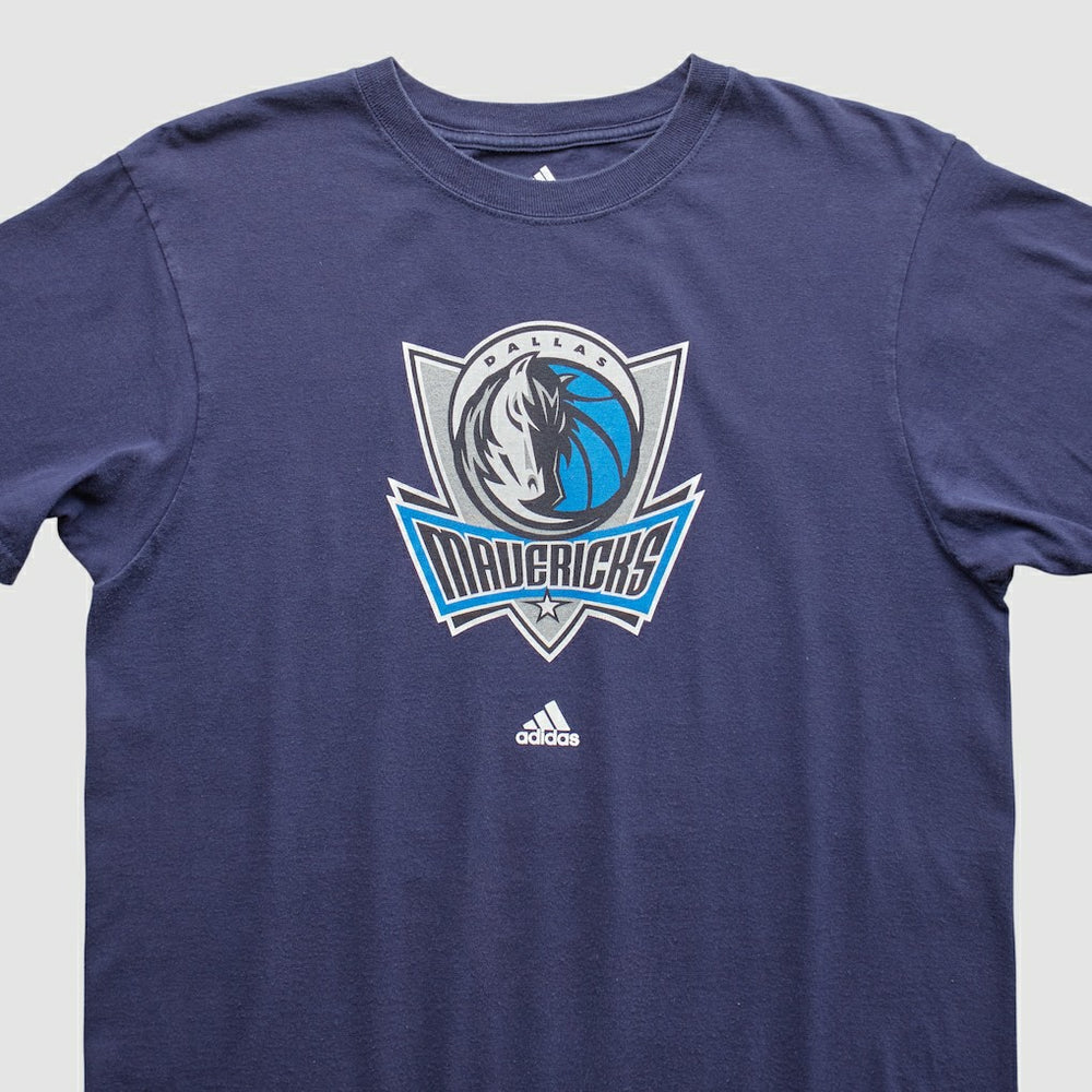 Dallas Mavericks 2000s T-shirt for sale Navy Vintage | Adidas